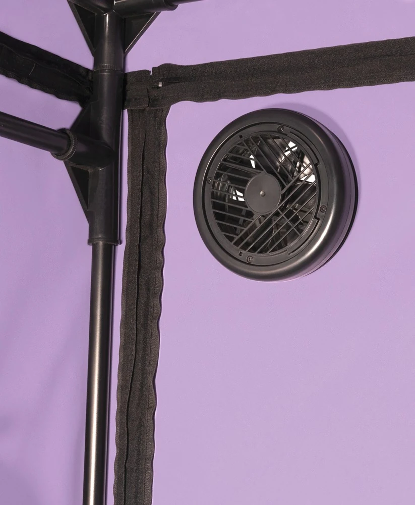 Secret Dome Scandale BDSM cabine