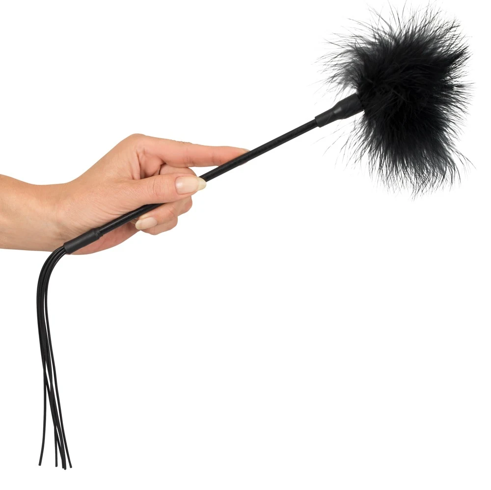 4-delige BDSM set met oogmasker, boeien, zweep en springstok