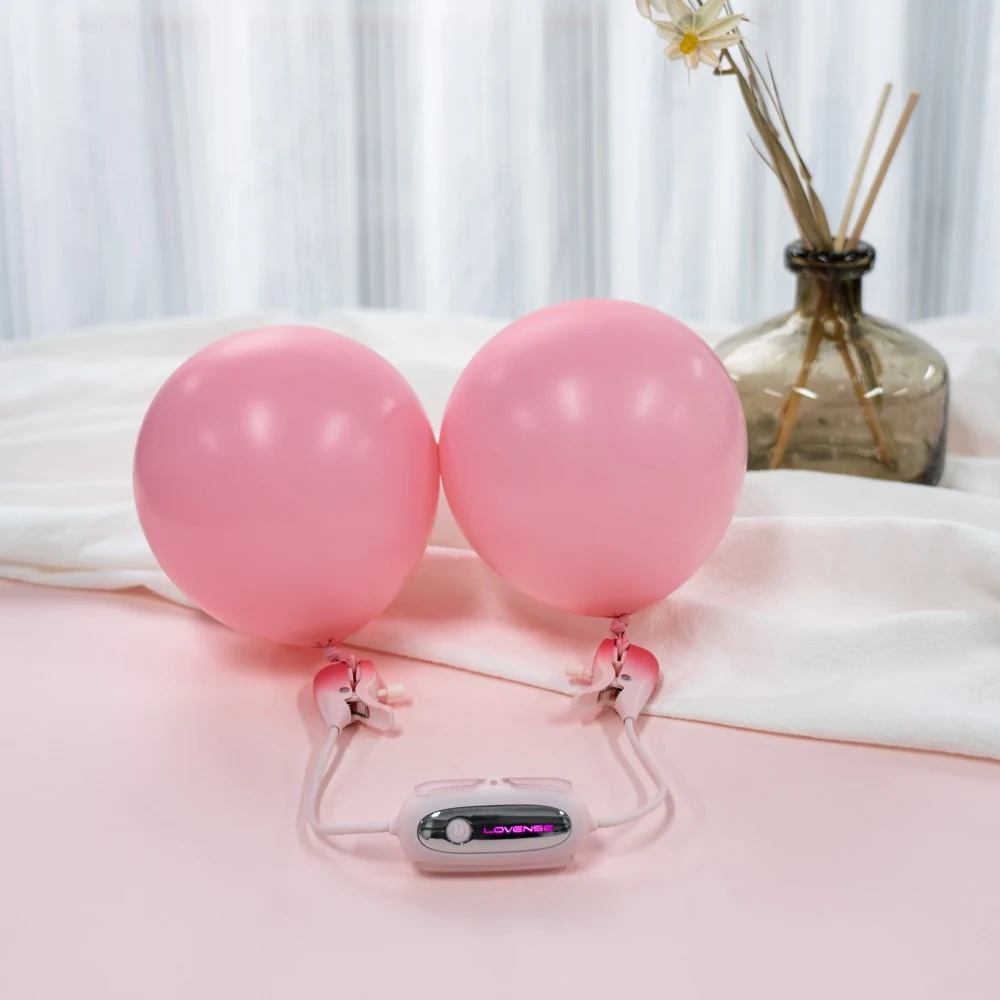 Lovense Gemini vibrerende tepelklemmen