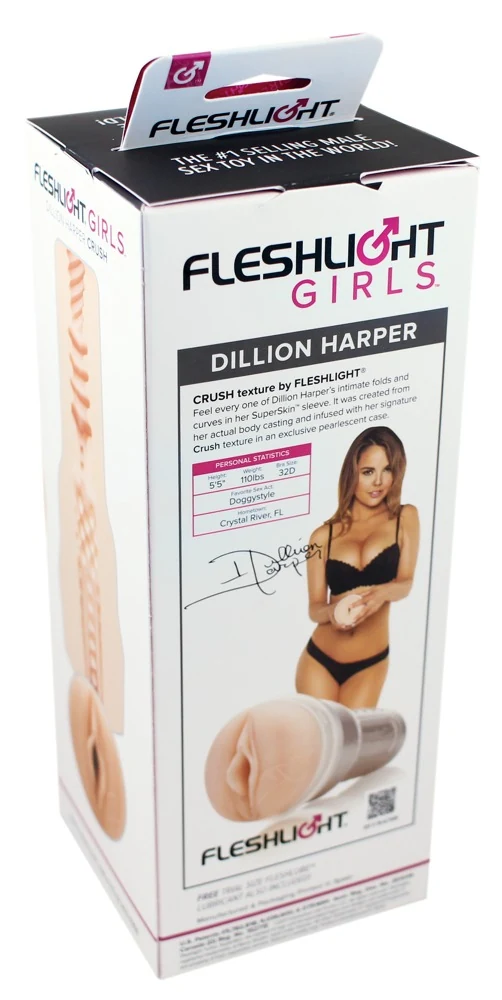 Dillion Harper masturbator met vaginaopening