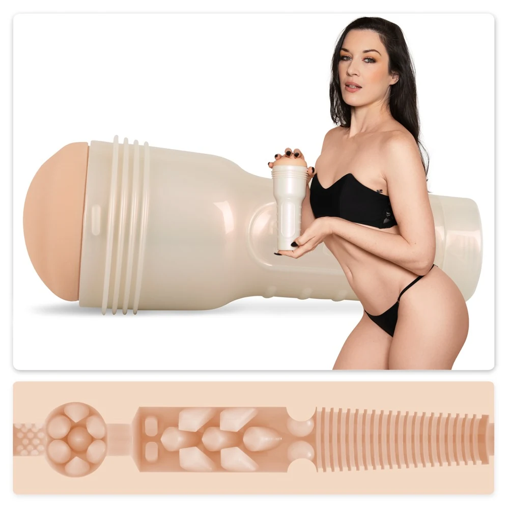 Stoya Destroya masturbator met superskin sleeve