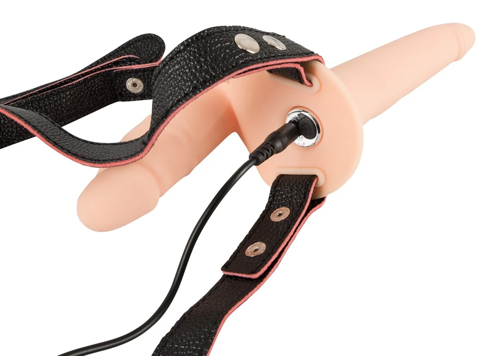 Dubbele strap-on dildo met vibrobullet