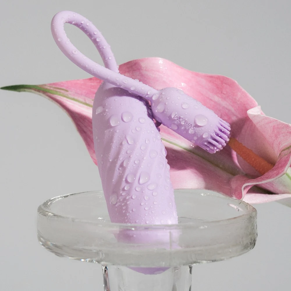 SVAKOM Plume flexible brush tail bullet vibrator