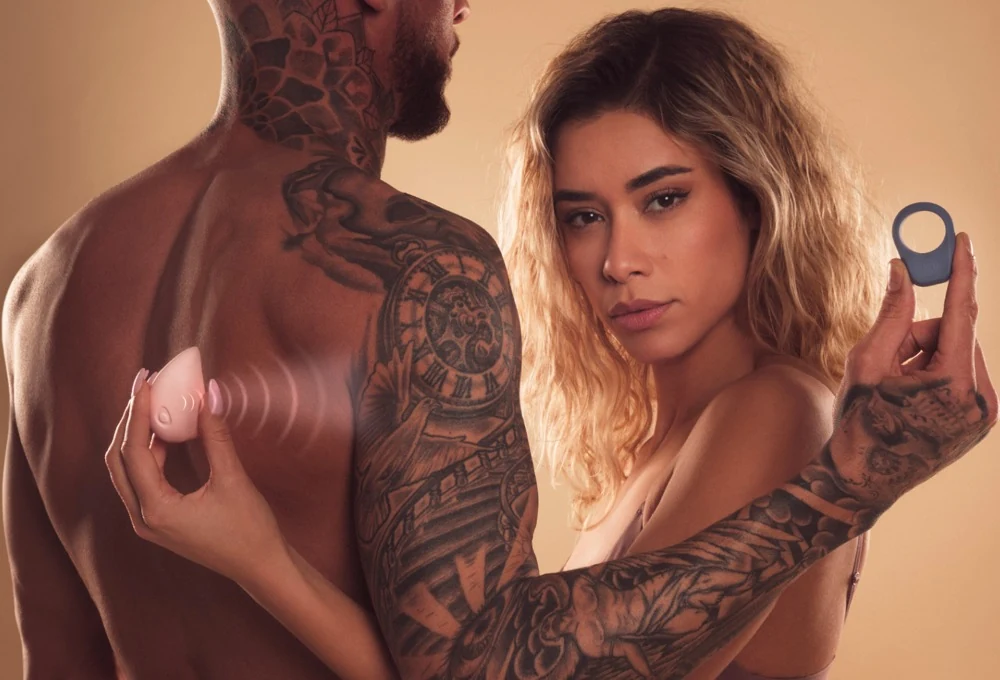Rebel Skull masturbator met vibratie, warmte en stootfunctie